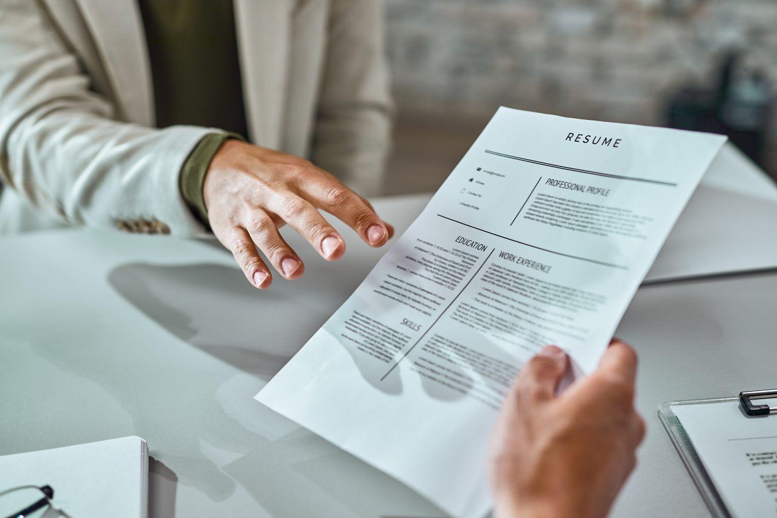 Como hacer un buen curriculum en 2025 - Gotitjob